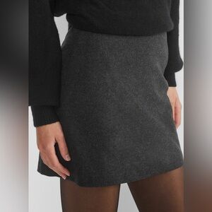 SEARS, size XL (16/18) Gray Women's Skirt, fitted, banded waist, no liner